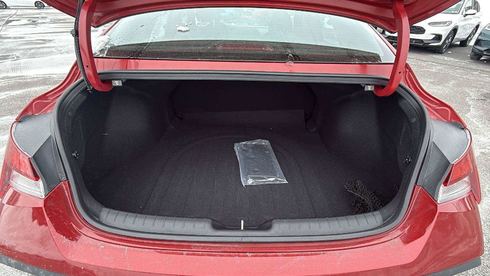 Used 2025 Hyundai Elantra Sport FWD image 20