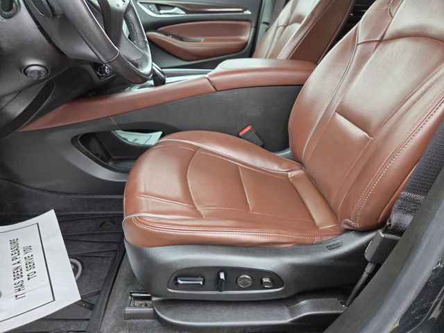 Used 2021 Buick Enclave Avenir w/ Avenir Technology Package AWD/4WD image 15