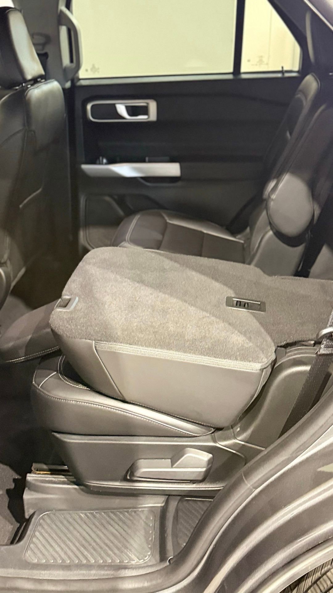 Used 2023 Ford Explorer XLT w/ Equipment Group 202A image 61