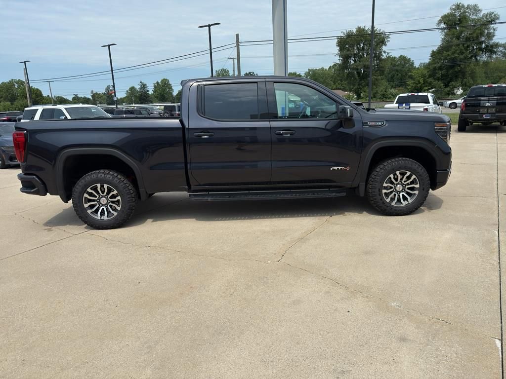 Used 2023 GMC Sierra 1500 AT4 w/ AT4 Preferred Package image 7
