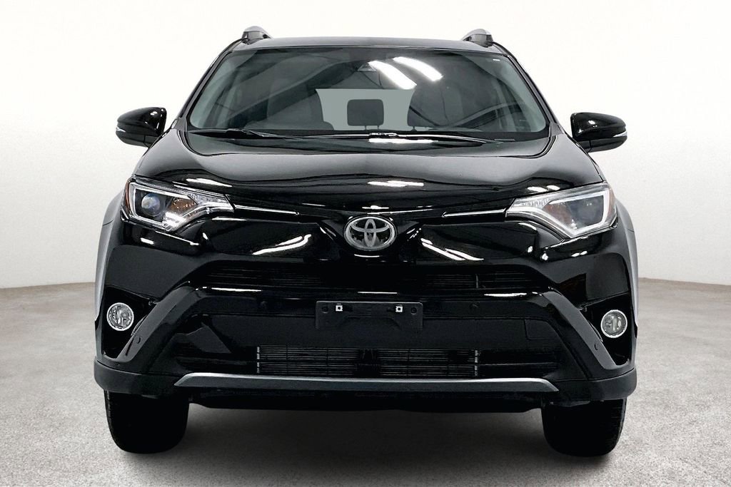 Used 2018 Toyota RAV4 XLE image 5