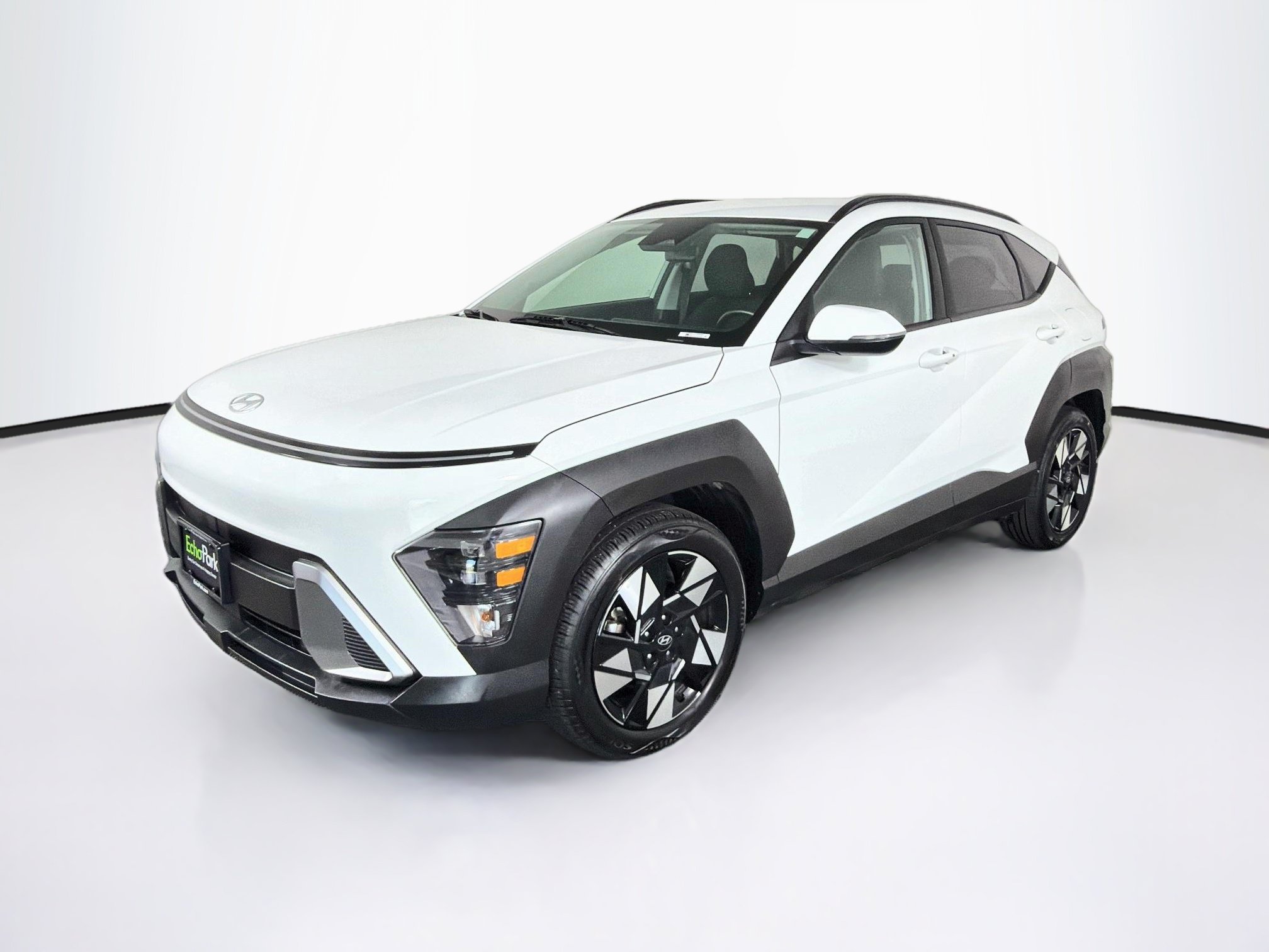 Used 2025 Hyundai Kona SEL FWD image 3