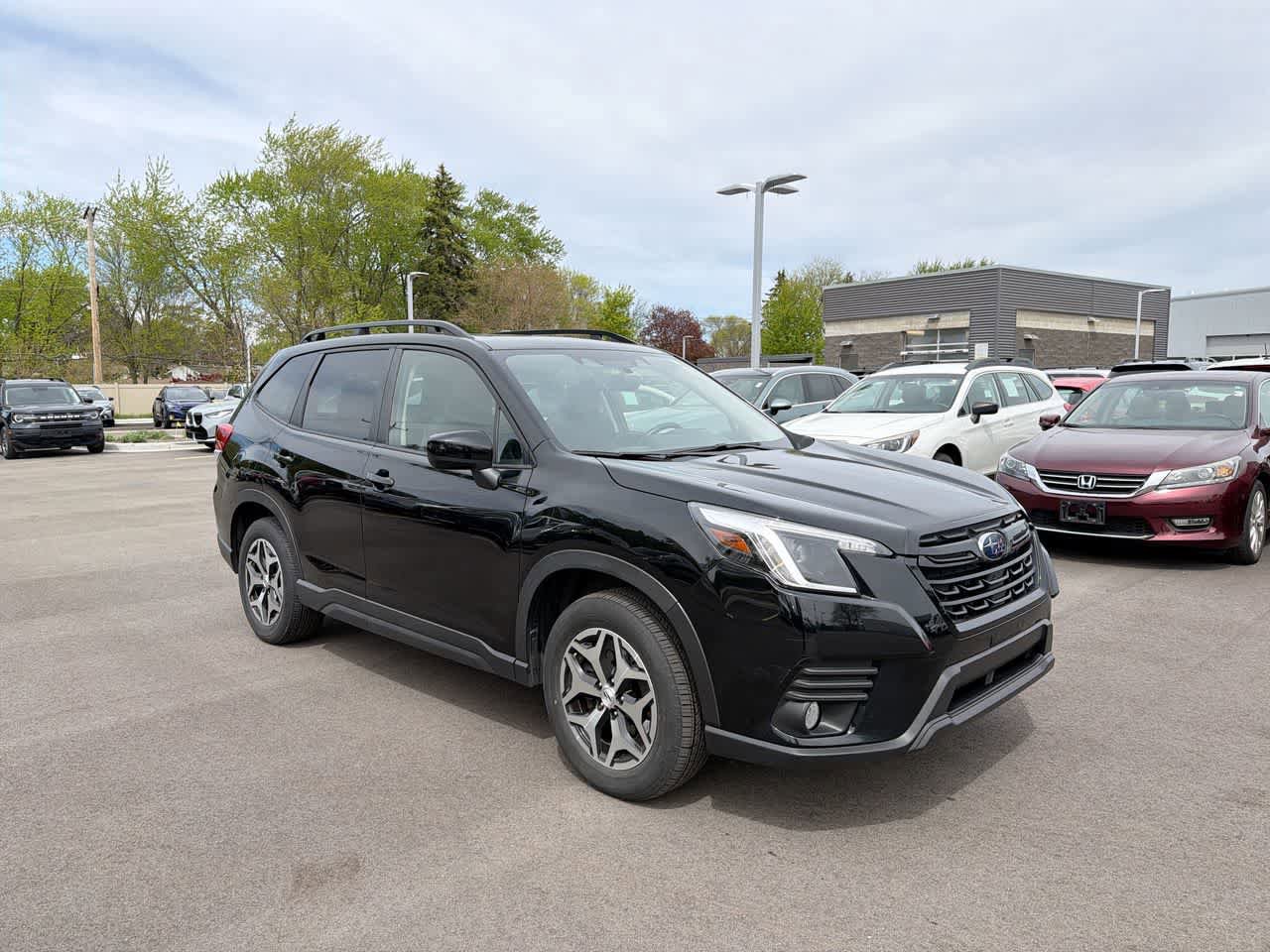 Certified 2023 Subaru Forester Premium AWD/4WD image 15