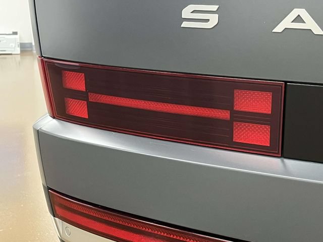 Certified 2025 Hyundai Santa Fe Limited AWD/4WD image 10