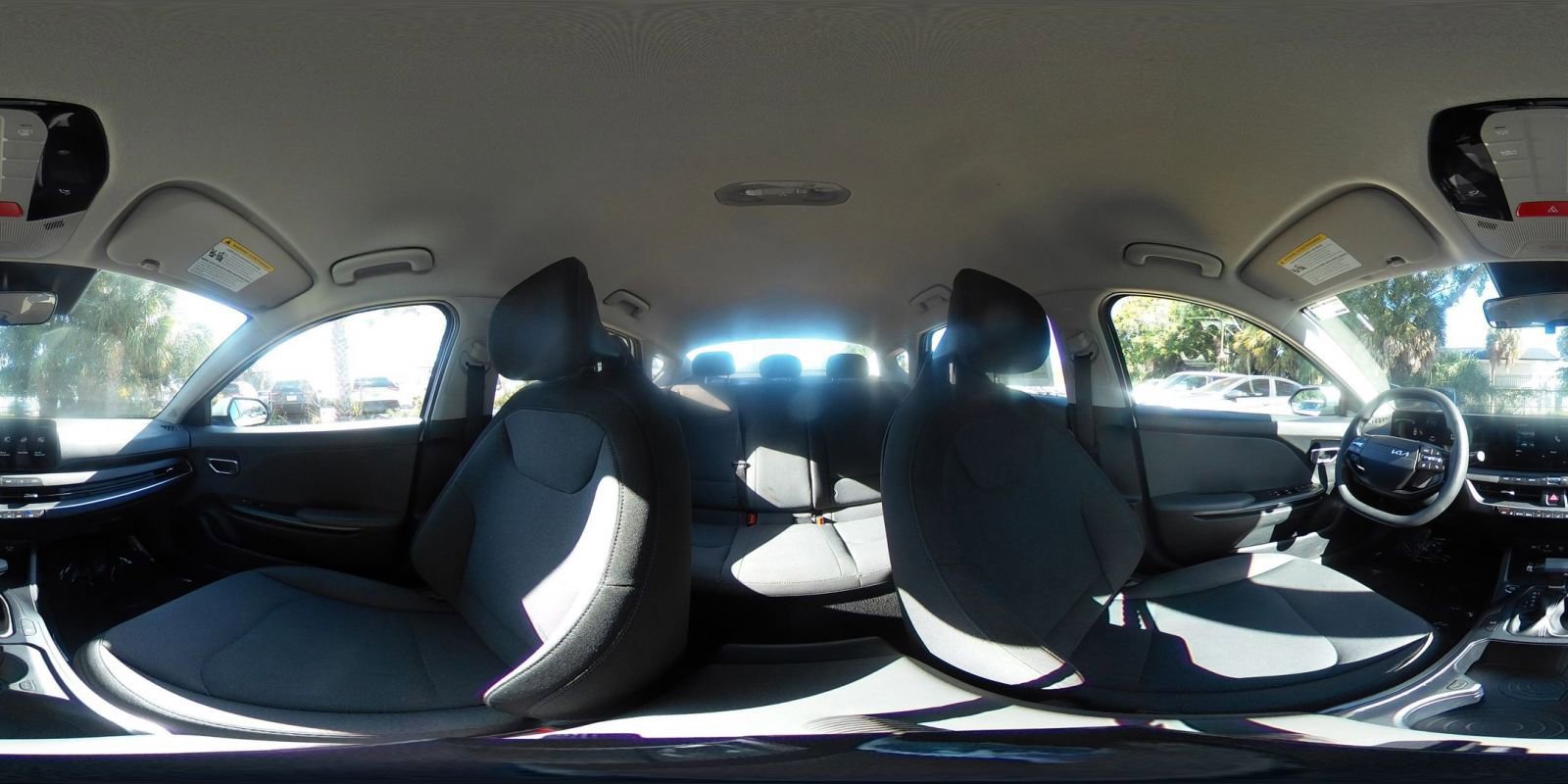 Used 2025 Kia K4 FWD image 44