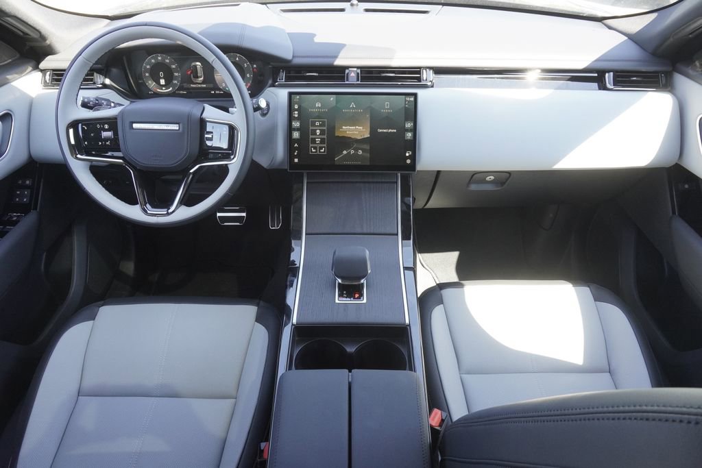 New 2026 Land Rover Range Rover Velar Dynamic SE image 9