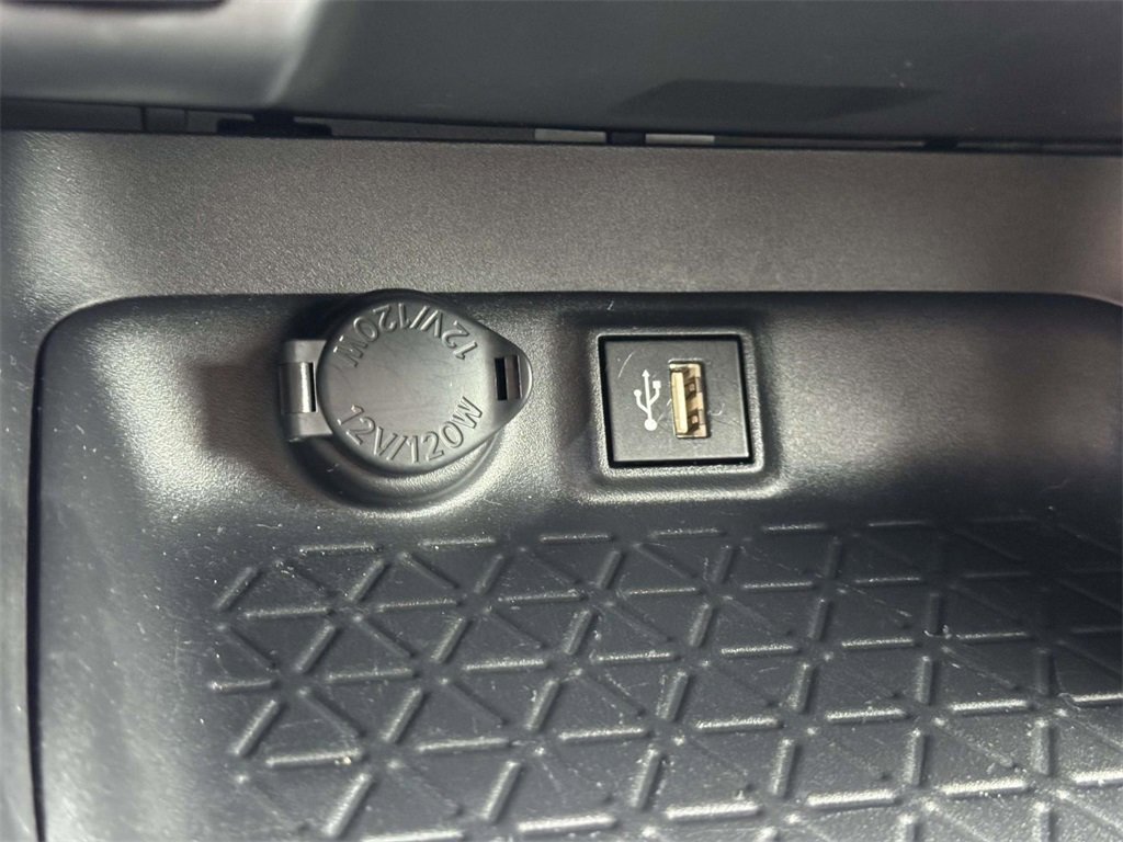 Used 2025 Toyota RAV4 LE image 8