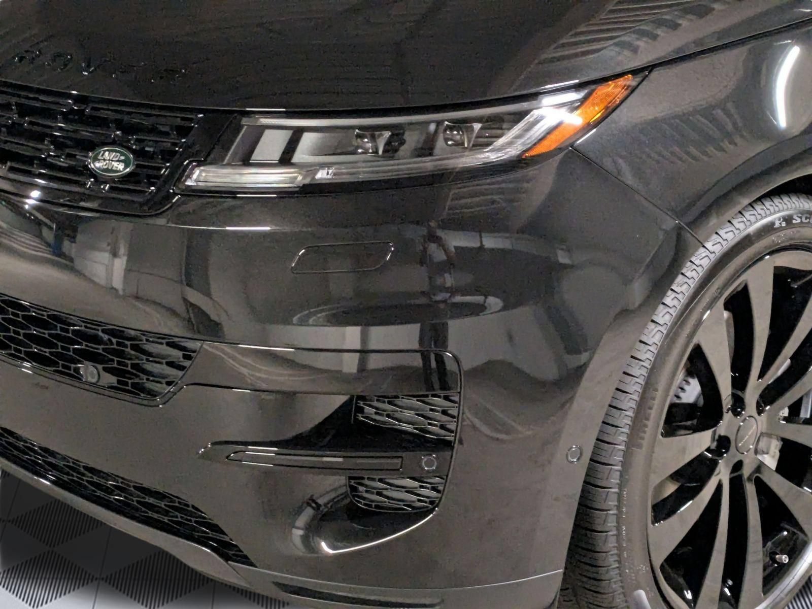 New 2026 Land Rover Range Rover Sport SE AWD/4WD image 20