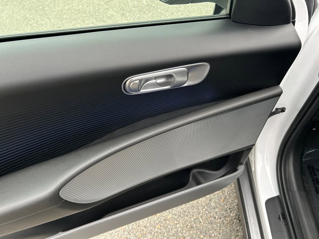 Used 2024 Hyundai Ioniq 6 SEL image 15