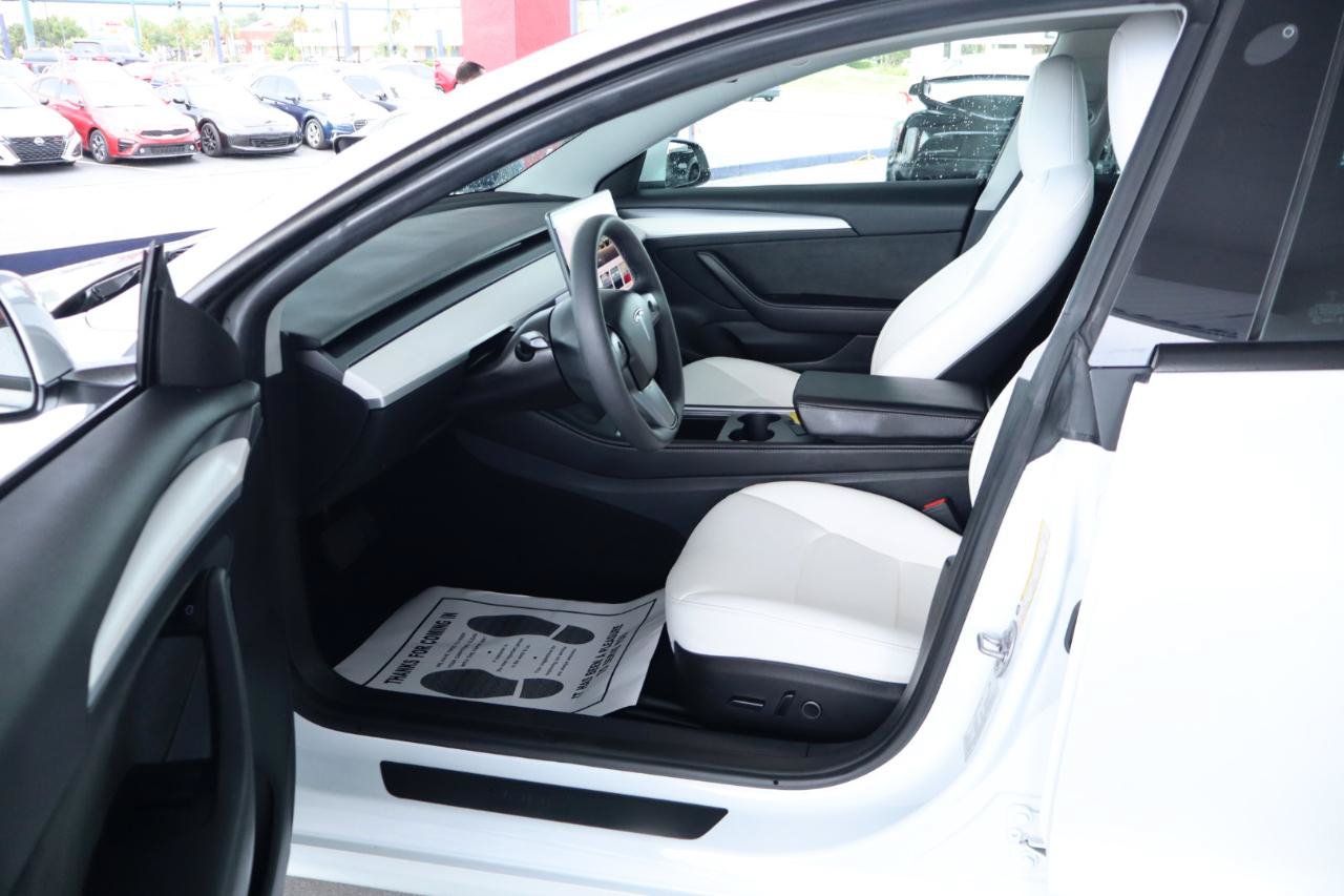 Used 2023 Tesla Model 3 Standard Range RWD image 14
