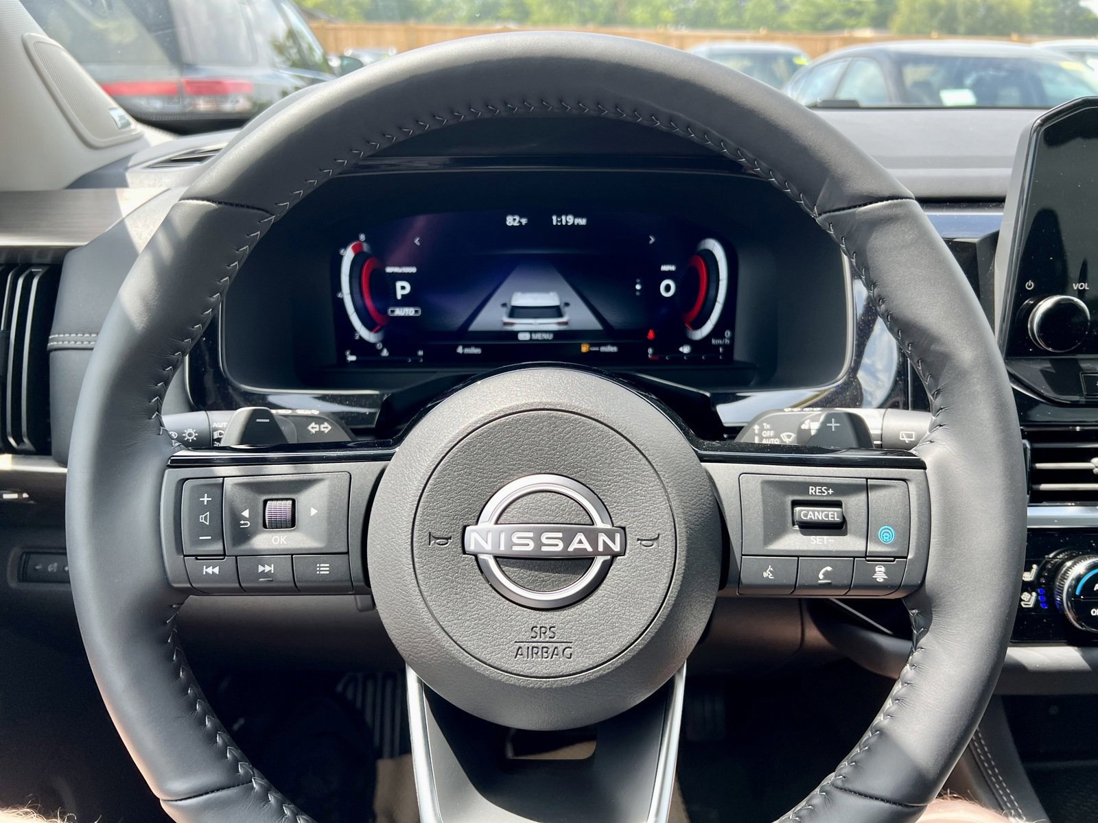 New 2025 Nissan Pathfinder Platinum image 21