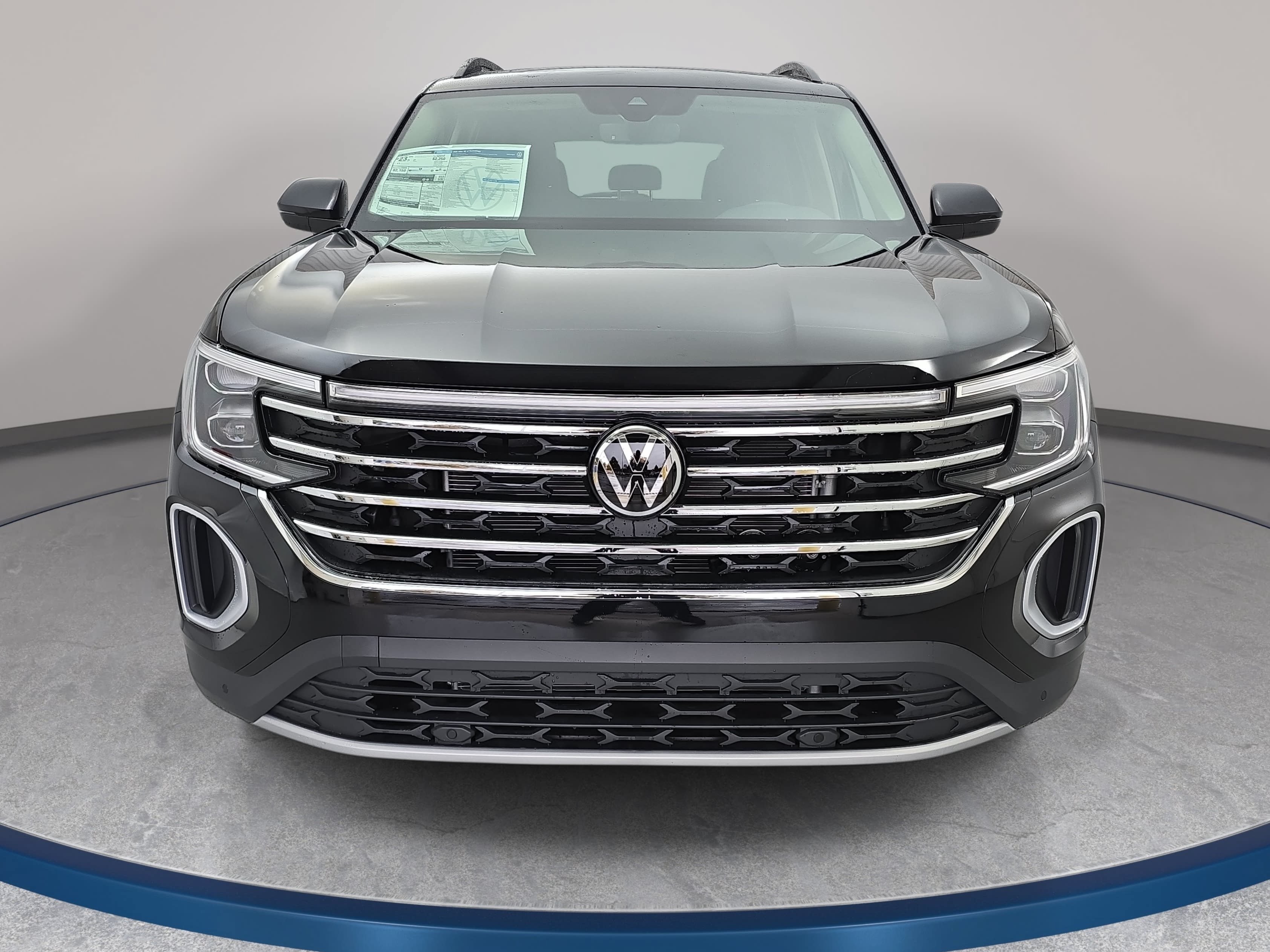 New 2026 Volkswagen Atlas SE FWD image 2