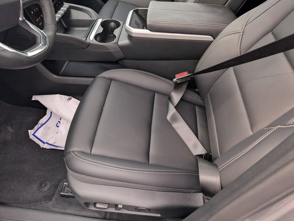 New 2027 GMC Terrain Elevation w/ Elevation Premium Package AWD/4WD image 18