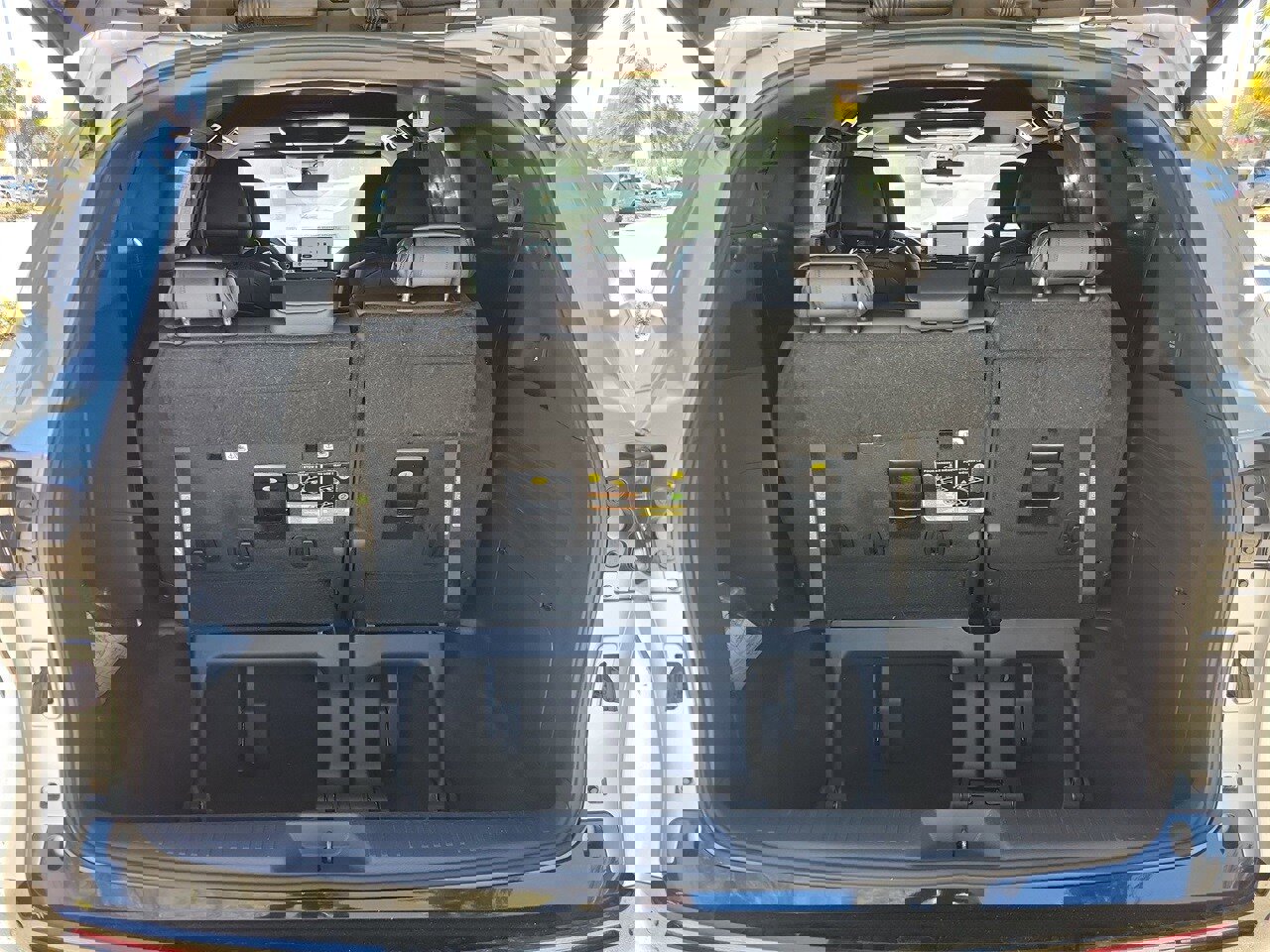 Used 2025 Toyota Sienna Limited image 9