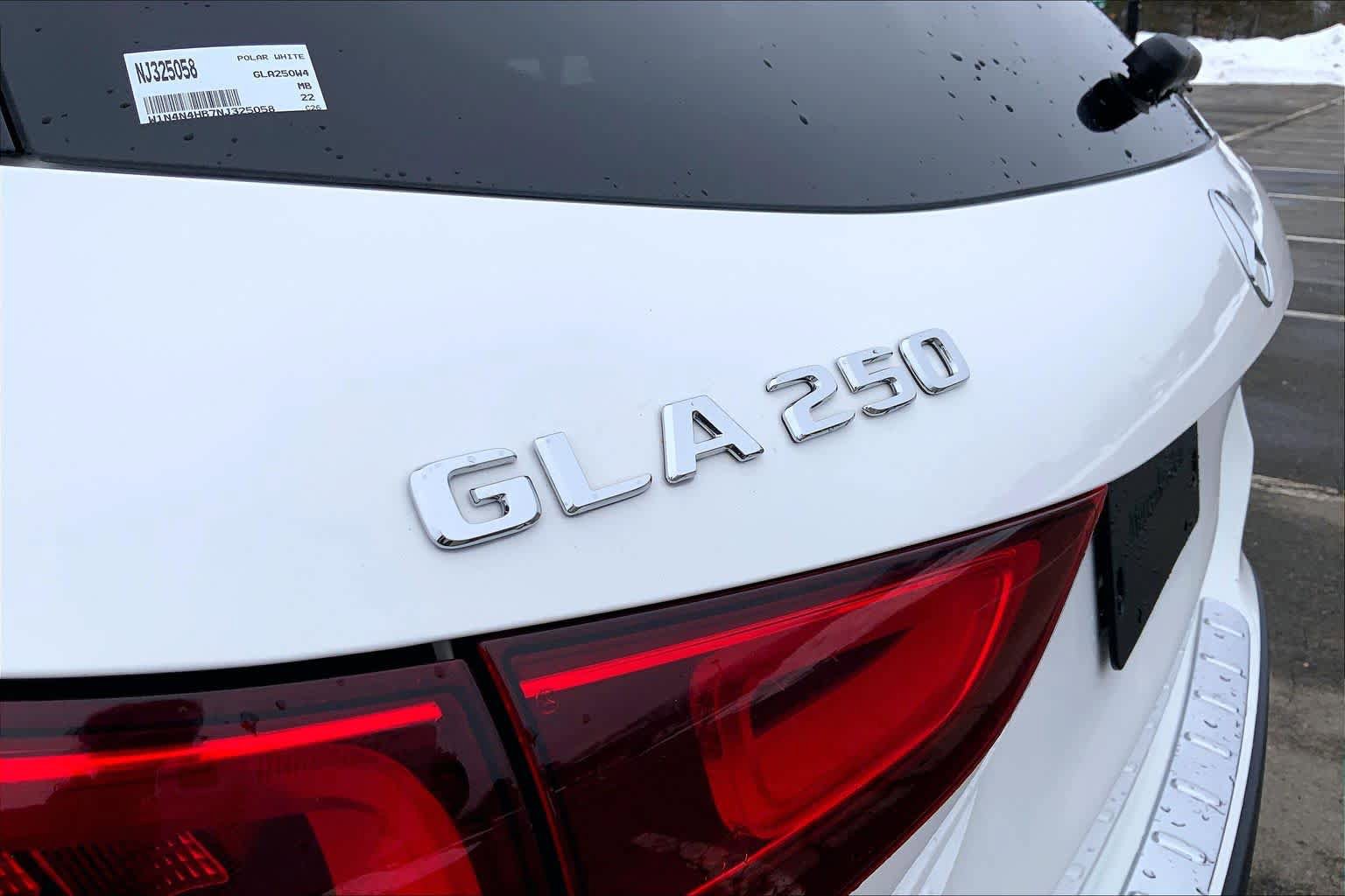 Certified 2022 Mercedes-Benz GLA 250 4MATIC image 31