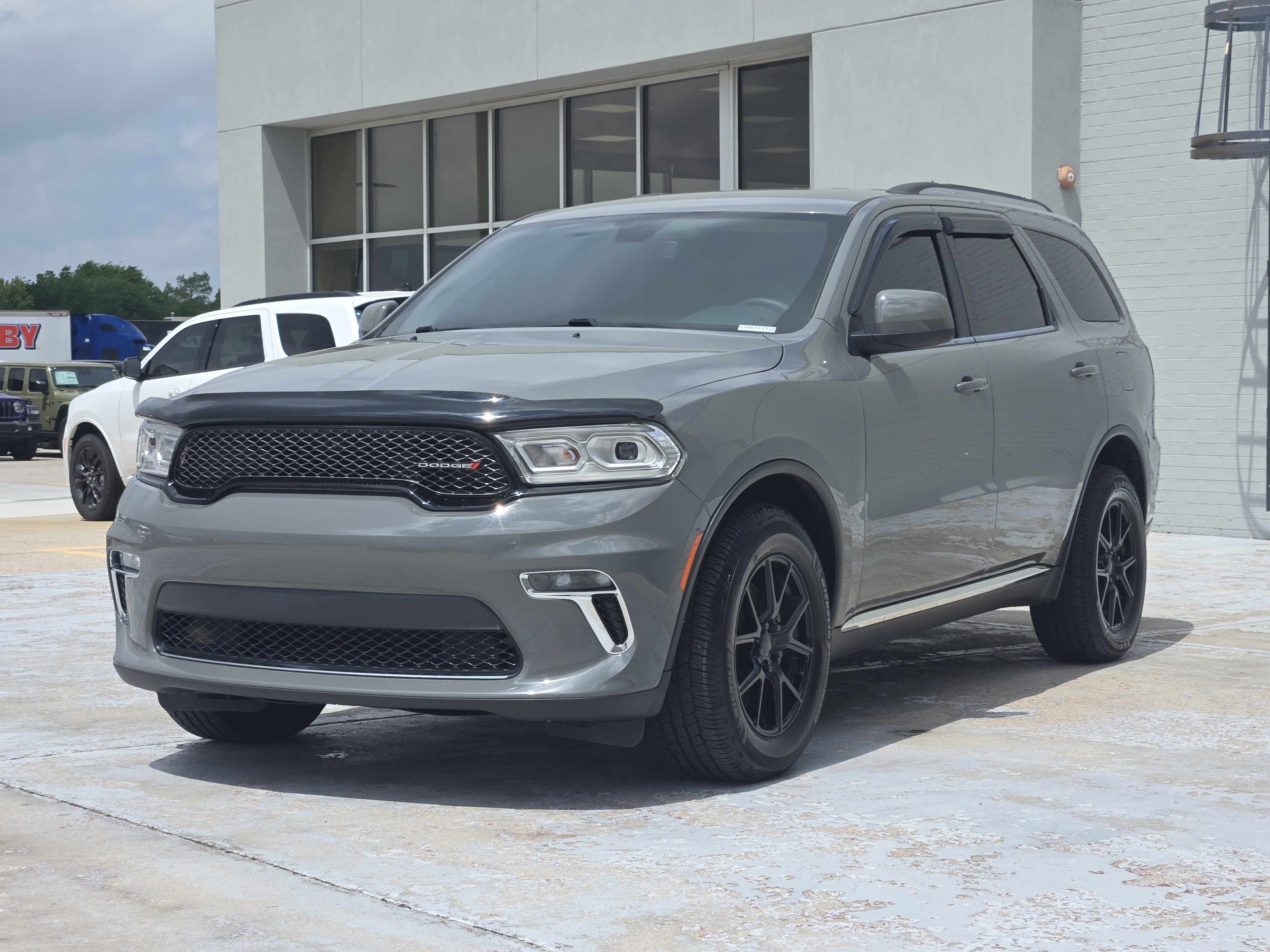 Used 2022 Dodge Durango SXT AWD/4WD image 4