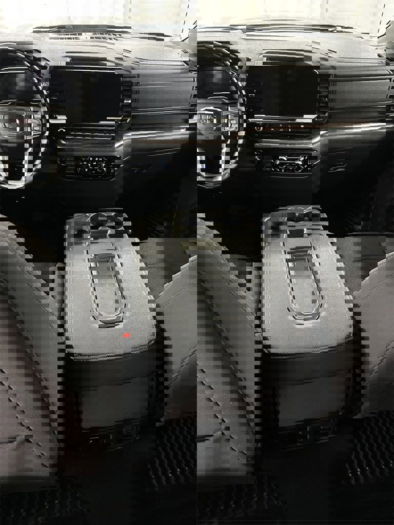 Used 2023 GMC Sierra 1500 SLE image 25