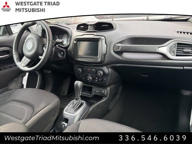 Used 2019 Jeep Renegade Latitude image 10