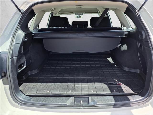 Used 2017 Subaru Outback 2.5i AWD/4WD image 6