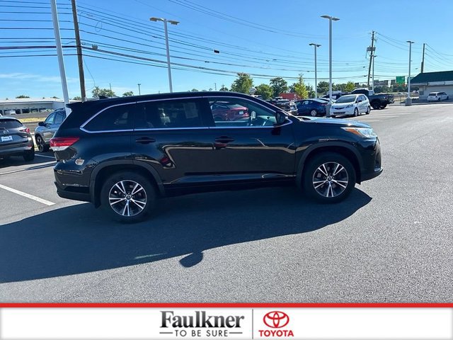 Certified 2018 Toyota Highlander Plus AWD/4WD image 6
