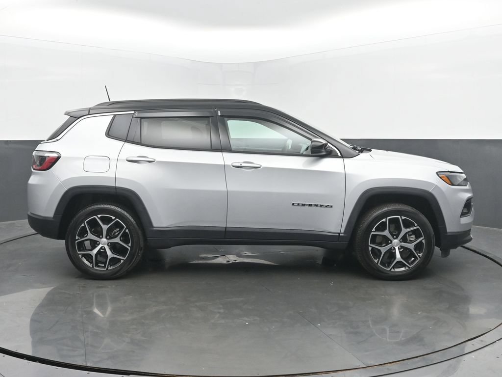 Used 2024 Jeep Compass Limited AWD/4WD image 6