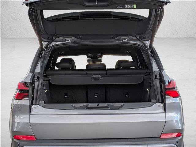 Used 2026 BMW X5 xDrive50e AWD/4WD image 19