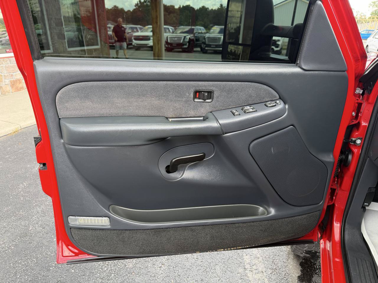 Used 2002 Chevrolet Silverado 2500 LS w/ Electrical Convenience Pkg AWD/4WD image 12
