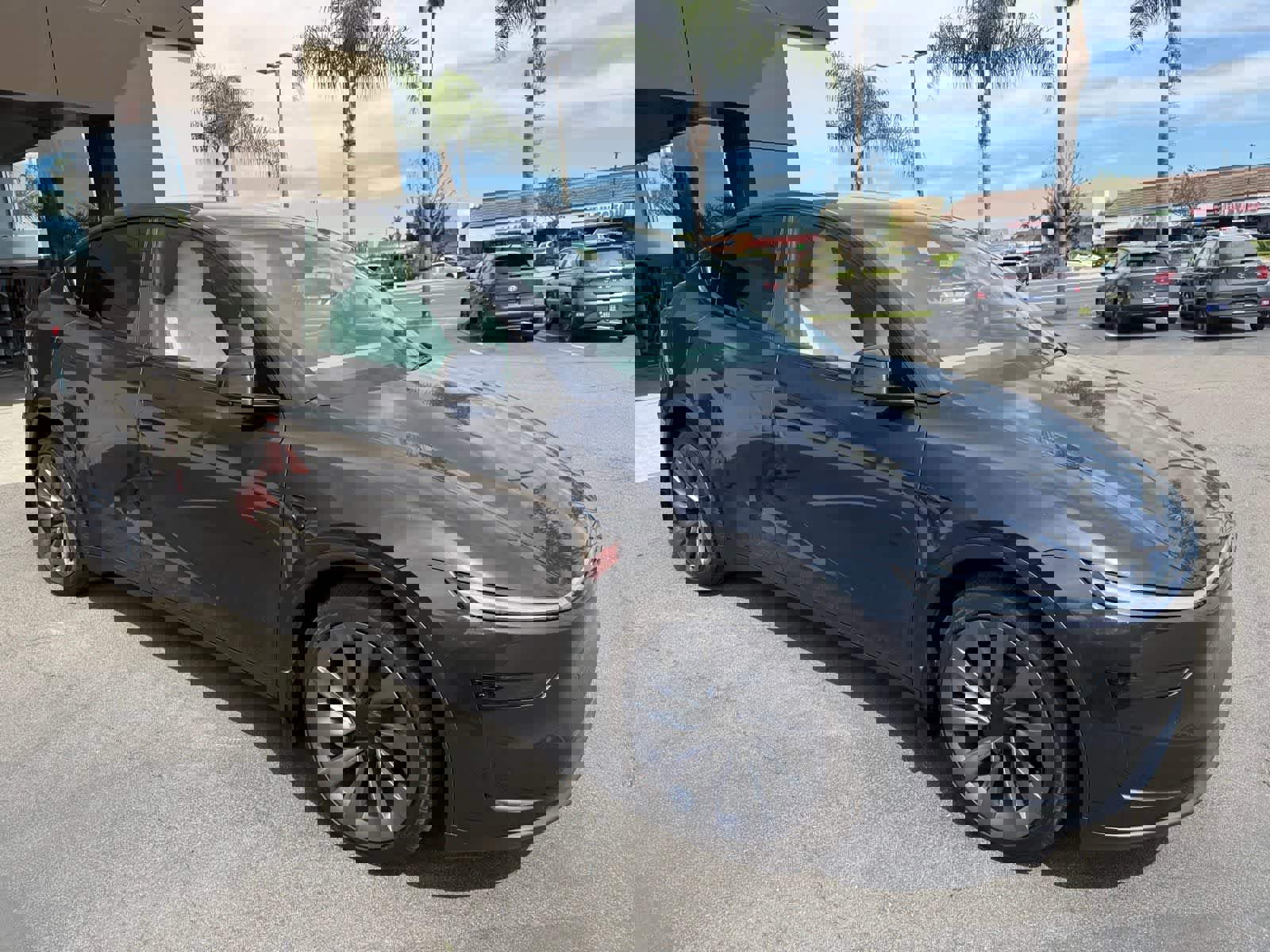 Used 2026 Tesla Model Y image 7