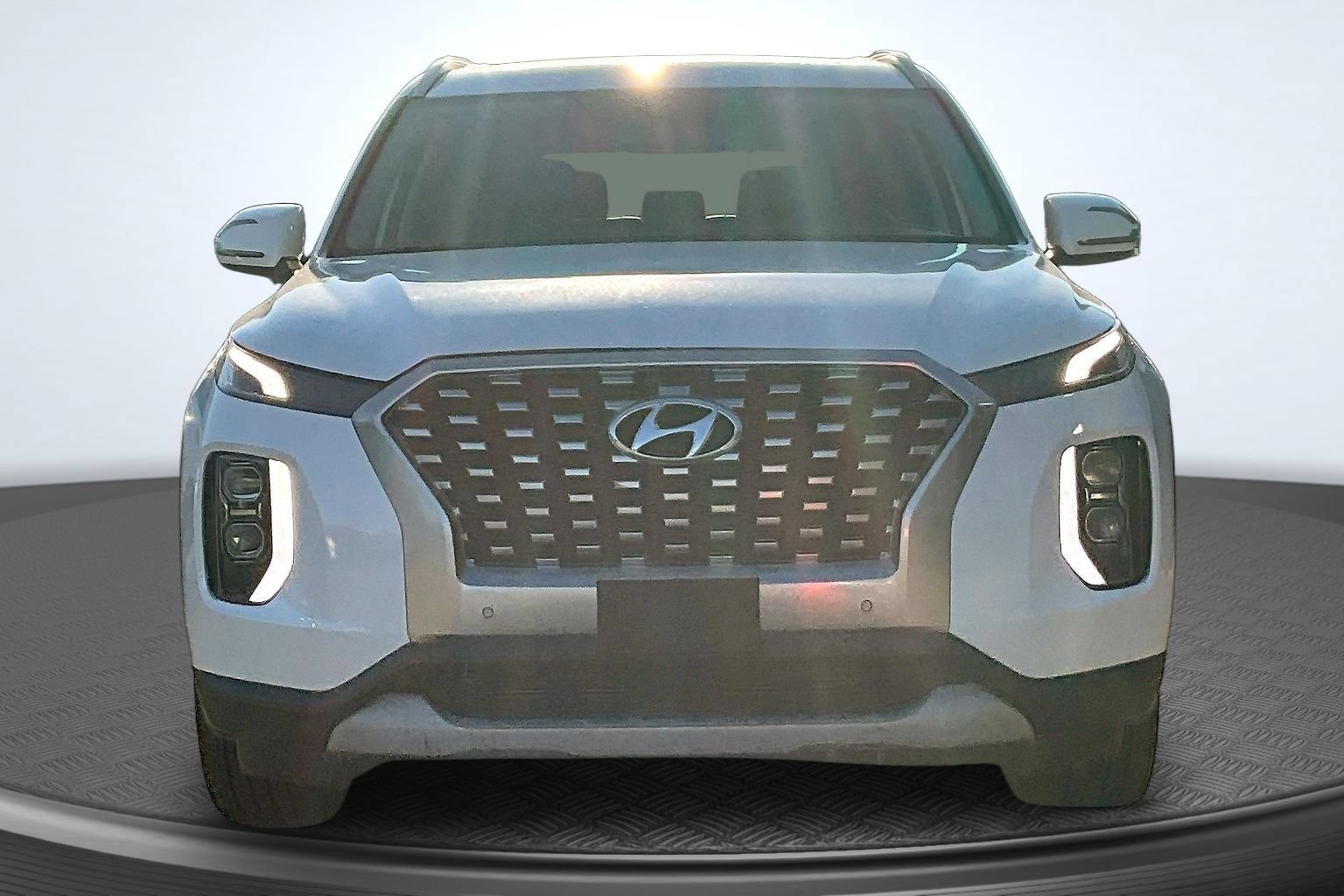 Used 2022 Hyundai Palisade SEL w/ 8P Bench Seat Package FWD image 2