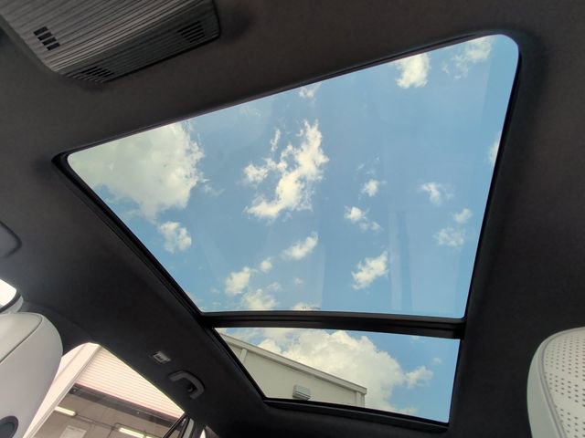 Used 2025 Volkswagen Atlas Cross Sport SEL Premium R-Line image 7