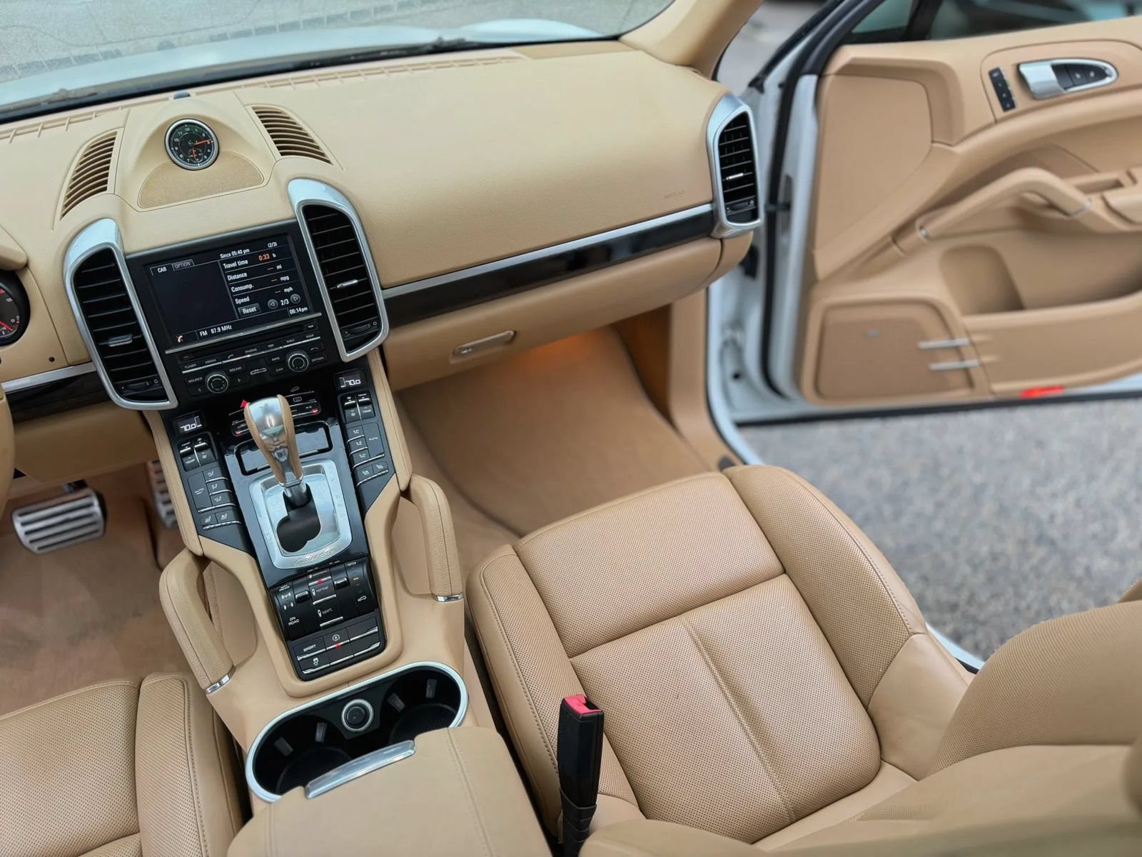Used 2014 Porsche Cayenne S AWD/4WD image 63