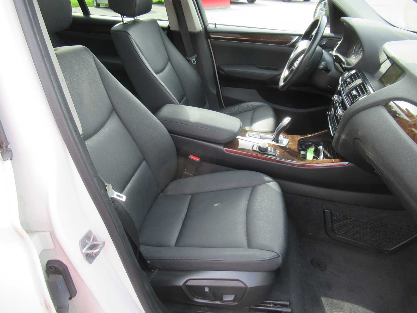 Used 2016 BMW X3 xDrive28i AWD/4WD image 14