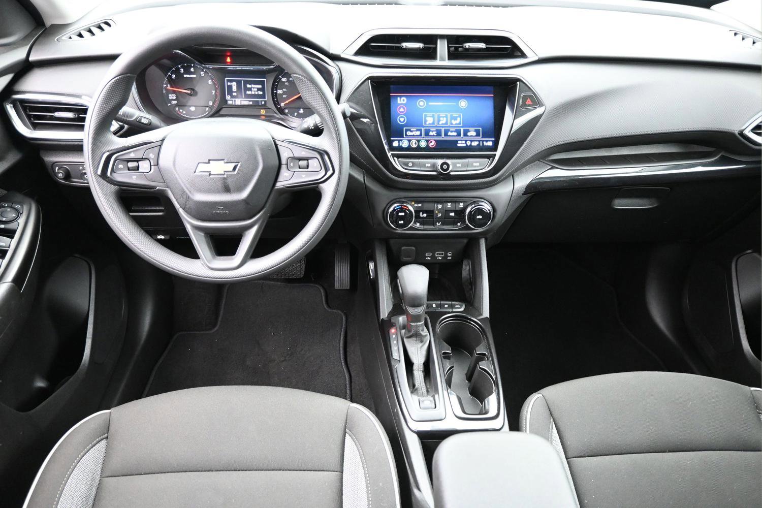 Used 2023 Chevrolet TrailBlazer LT w/ Convenience Package image 7