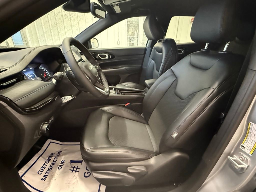 New 2026 Jeep Compass Latitude image 20