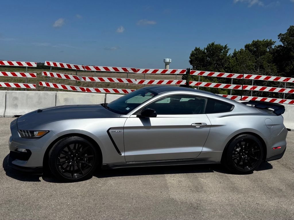 Used 2020 Ford Mustang Shelby GT350 w/ Technology Package RWD image 15