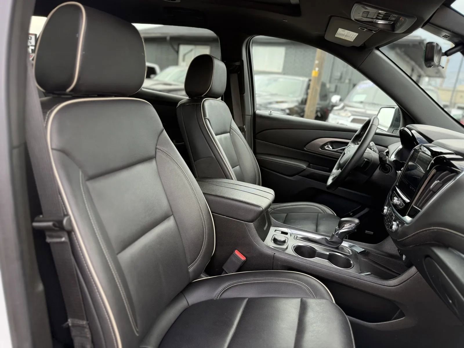 Used 2023 Chevrolet Traverse Premier w/ Redline Edition AWD/4WD image 21