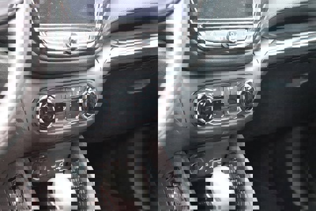 Used 2022 Chevrolet TrailBlazer LT w/ Sun and Liftgate Package FWD image 24