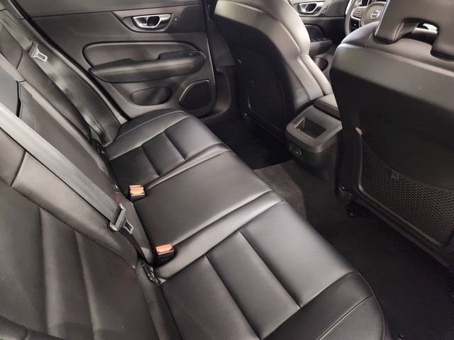 Used 2024 Volvo S60 B5 Core image 31