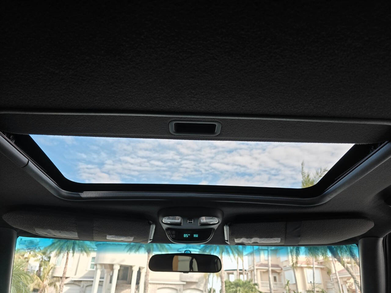 Used 2001 Chevrolet Blazer Xtreme w/ Preferred Equipment Group image 80