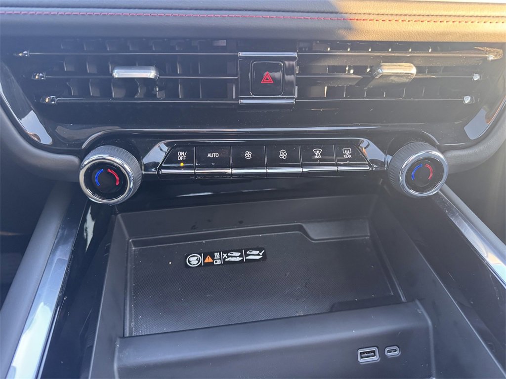 Used 2025 Chevrolet Tahoe RST w/ Comfort Package image 19