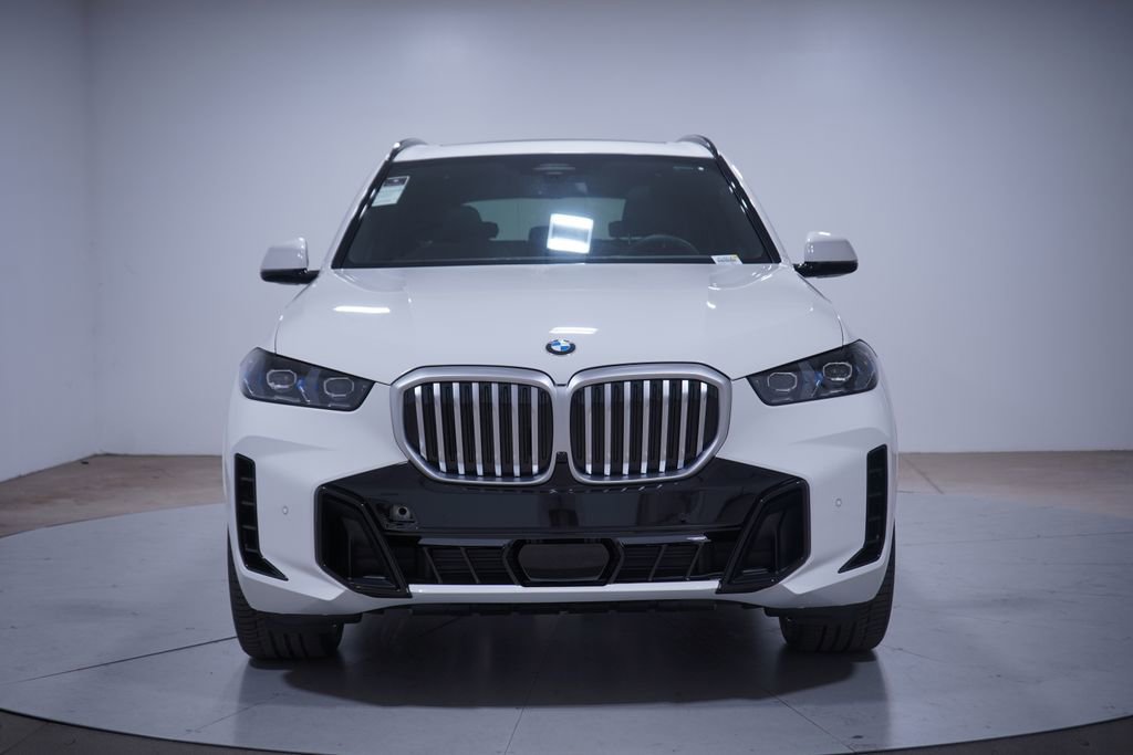 Used 2026 BMW X5 xDrive40i w/ M Sport Package AWD/4WD image 4