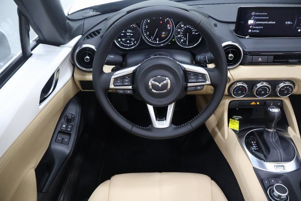 Used 2024 MAZDA MX-5 Miata Grand Touring image 16
