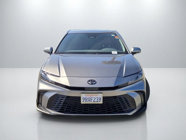 Used 2025 Toyota Camry SE FWD image 2