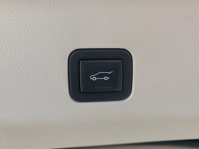 Used 2023 Cadillac Escalade Sport Platinum image 35