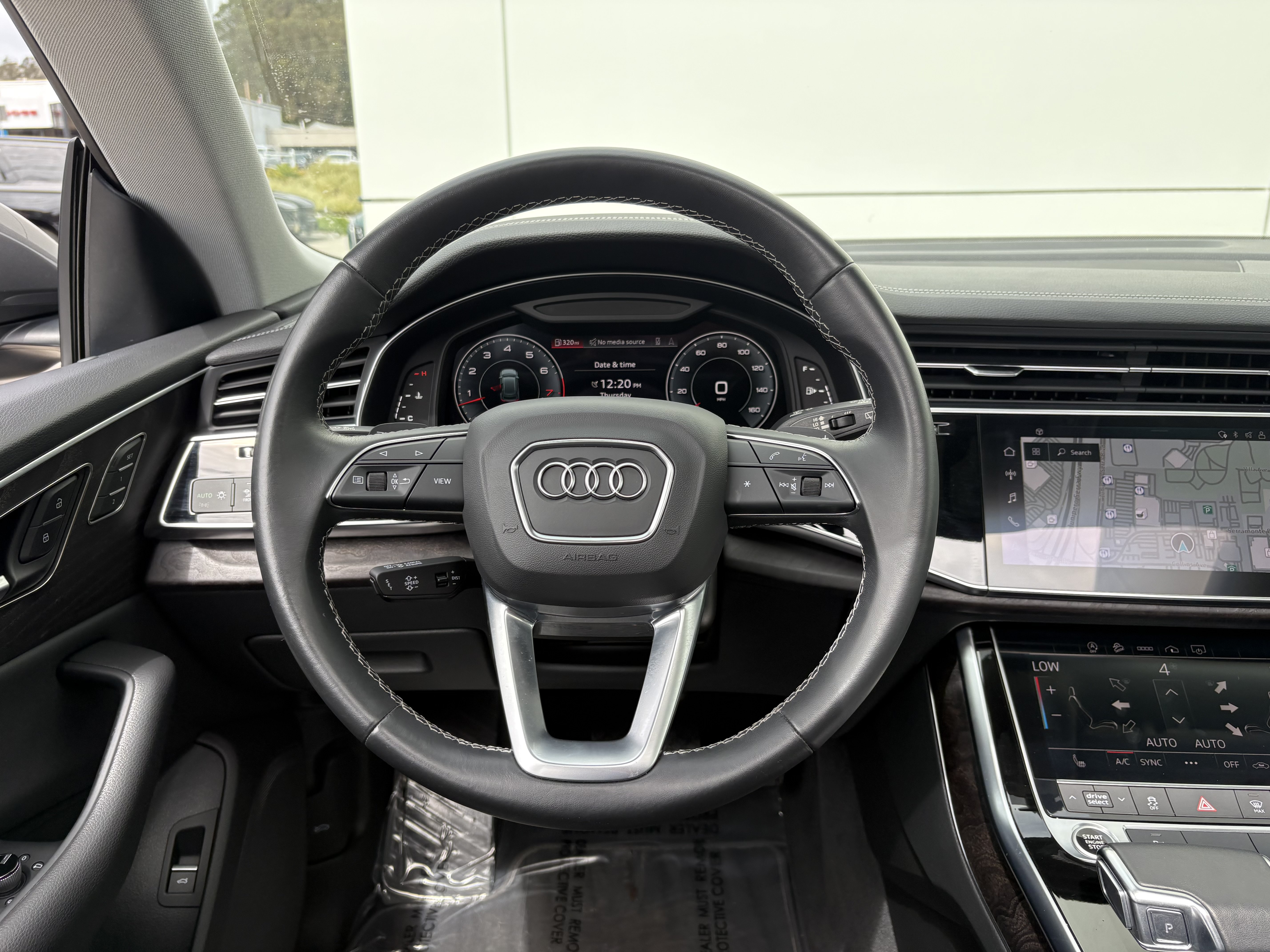 Used 2023 Audi Q8 Premium AWD/4WD image 16