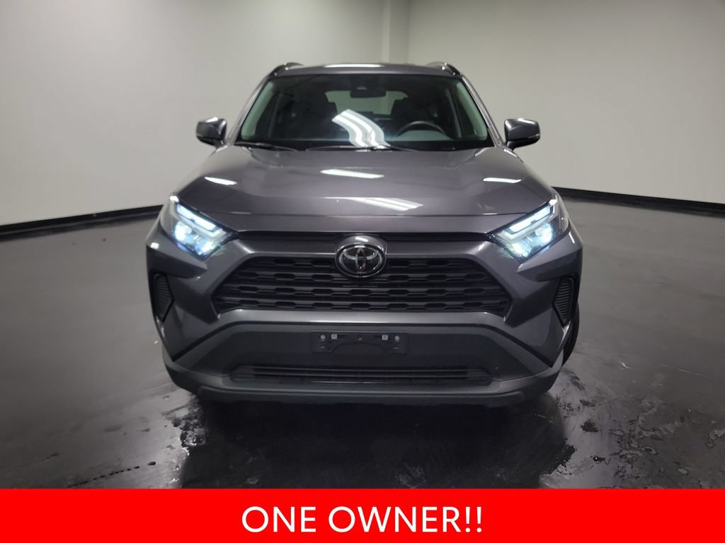 Used 2025 Toyota RAV4 XLE AWD/4WD image 3