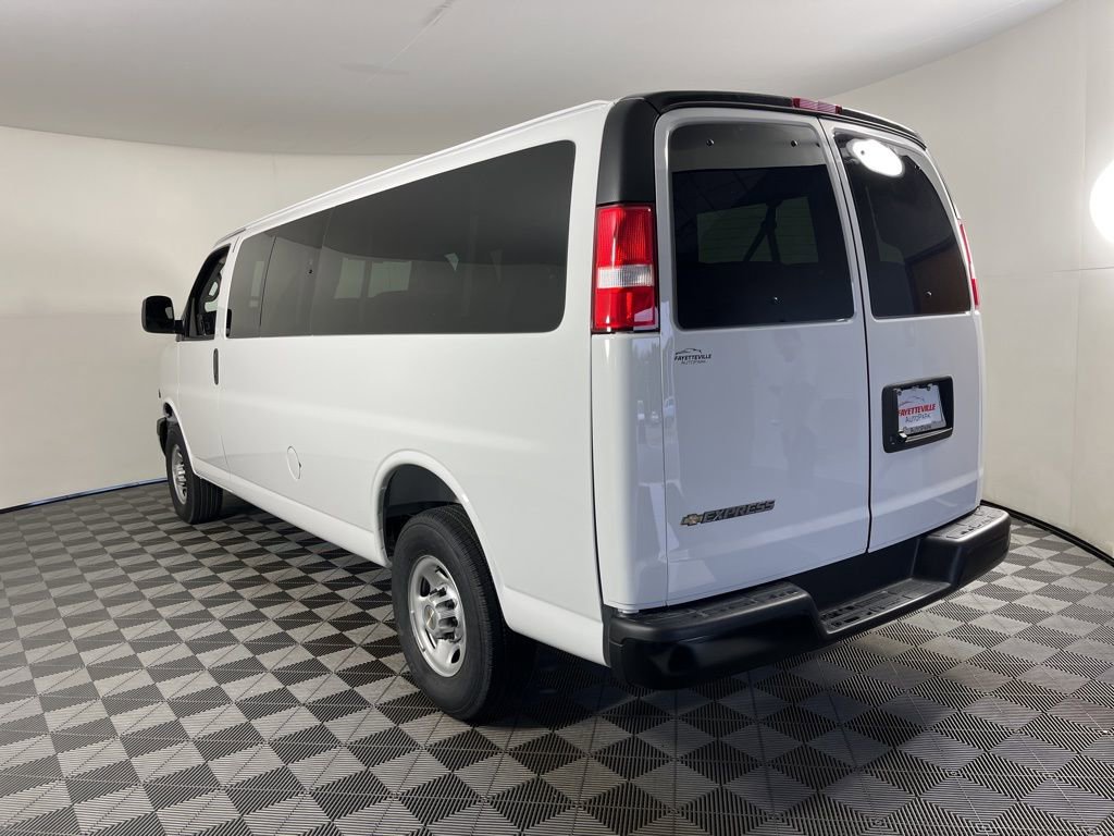 New 2026 Chevrolet Express 3500 LS RWD image 3