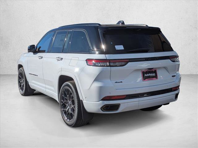 New 2025 Jeep Grand Cherokee Summit image 8