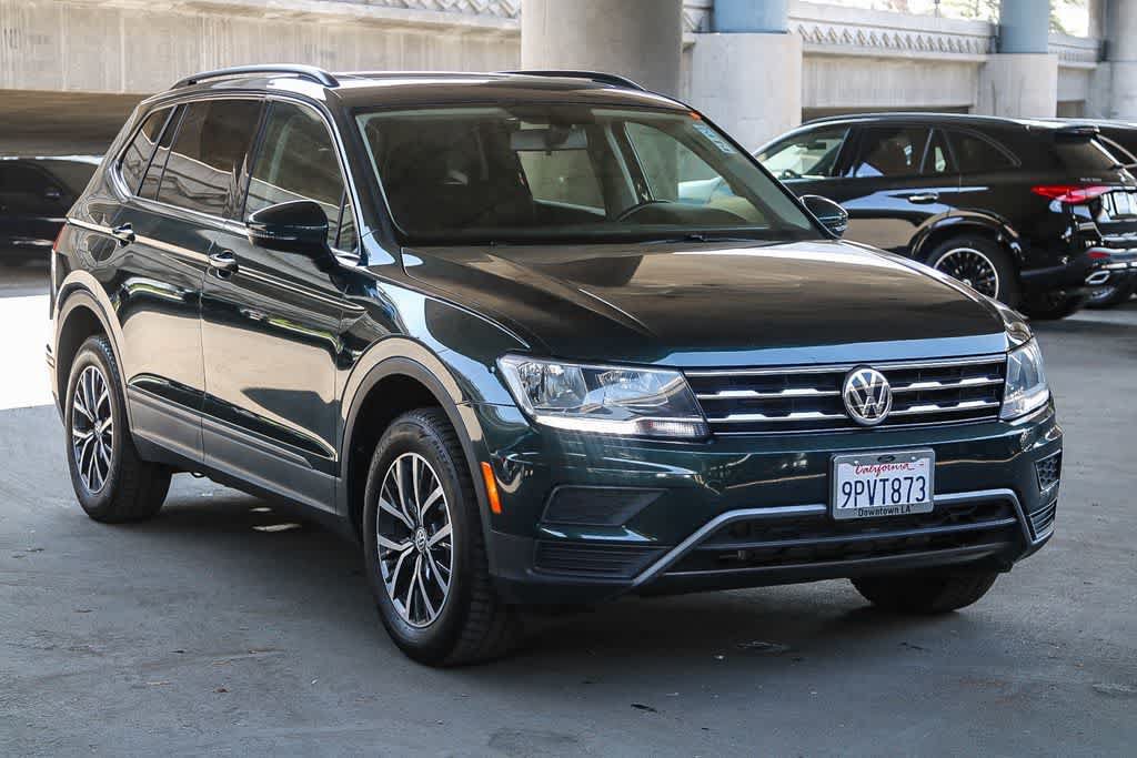 Used 2019 Volkswagen Tiguan SE w/ Panoramic Sunroof Package AWD/4WD image 4