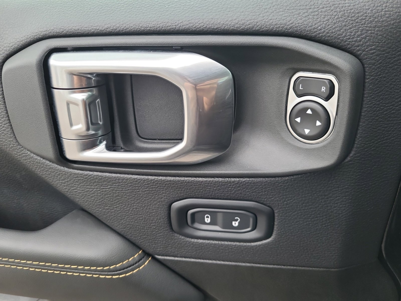 New 2025 Jeep Wrangler Sahara image 14